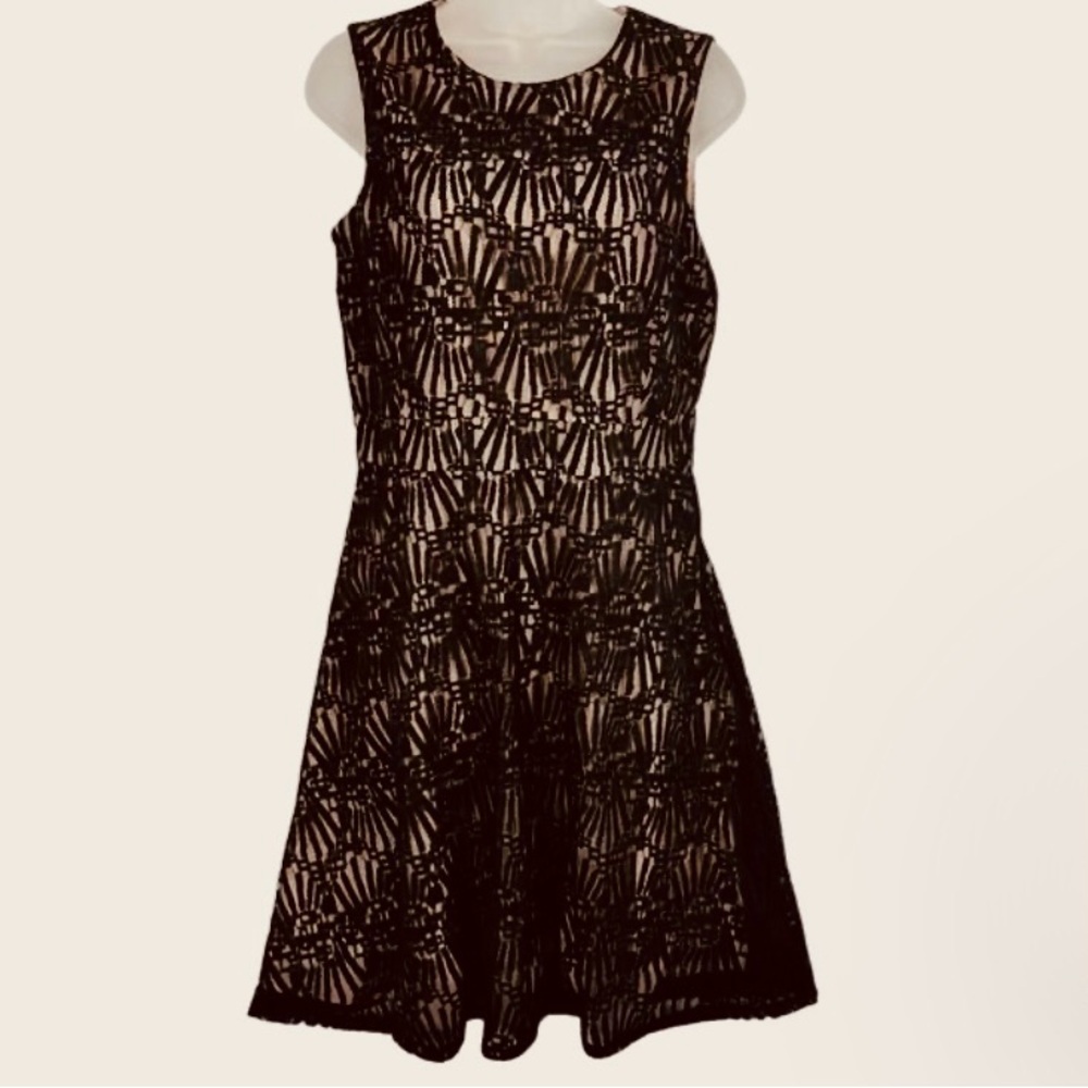 Tommy Hilfiger black lace over beige logo zipper sleeveless dress NWOT W…